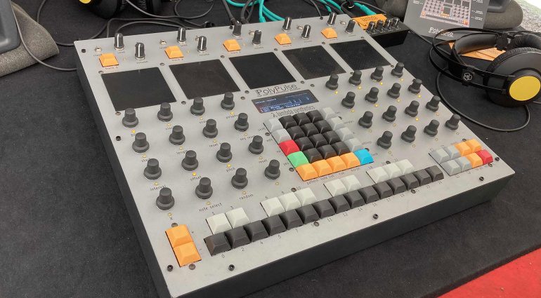 Lambda Synthetics PolyPulse