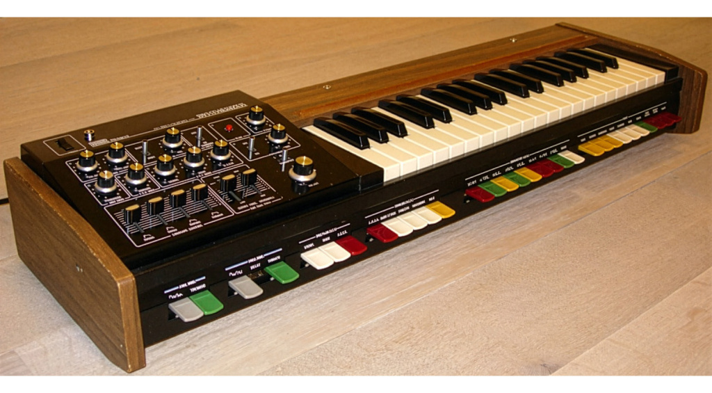 Roland SH-1000