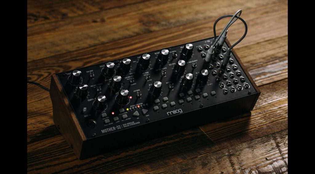 Moog Mother-32