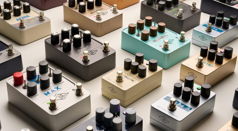 Es gibt Gitarren-Deals mit Rabatten bis zu 25% für euch! Ihr findet beliebte Effektpedale und E-Gitarren im Angebot.