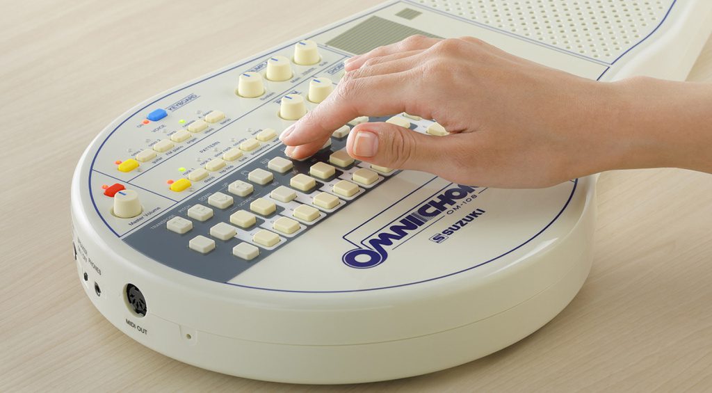 Omnichord OM-108 soll auch musikalischen Neulingen Spaß machen