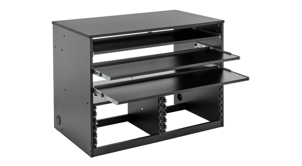 Thomann ComboRack ist eine praktische Ergänzung zu deinen Studiomöbeln