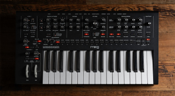 Moog Messenger