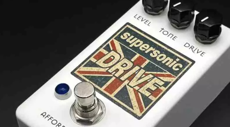 Gitarren-Boutique: Ozzys Abschied, Oasis-Pedal und Behringer Centara