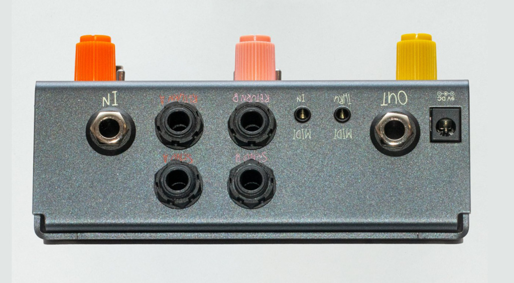 Anschlüsse satt im Signal Blender Stereo
