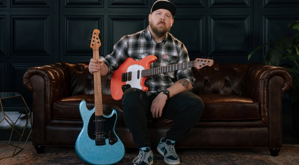 Das neue Sterling Fluff StingRay Signature-Modell ist da und bringt frischen Wind in die Welt der E-Gitarren.