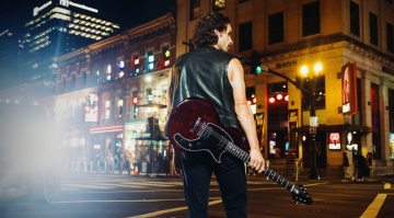 Gibson Les Paul Music City Special: Zwei Norlin-Ära-Modelle in einem Modell!
