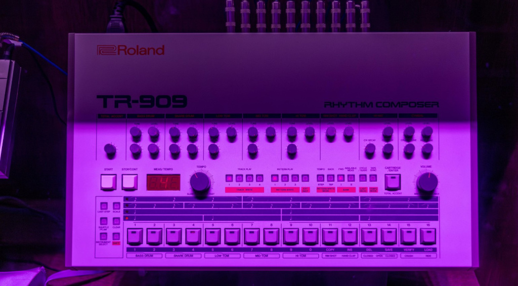 Die legendäre Roland TR-909