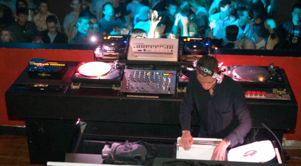 Jeff Mills DJ Setup nie ohne seine 909