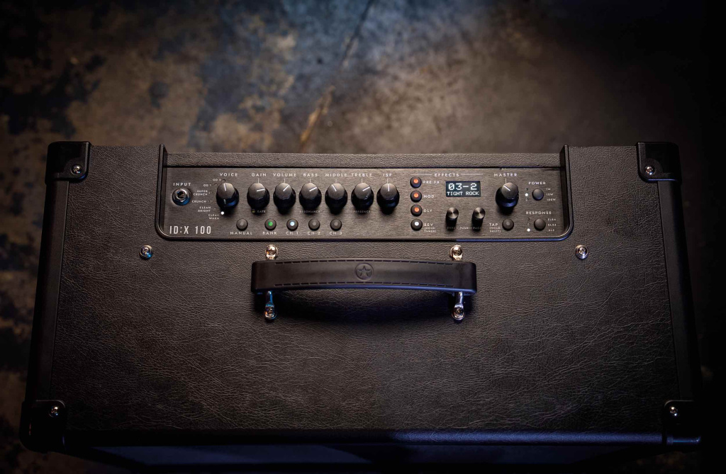 Das neue OLED-Display des Blackstar ID:X
