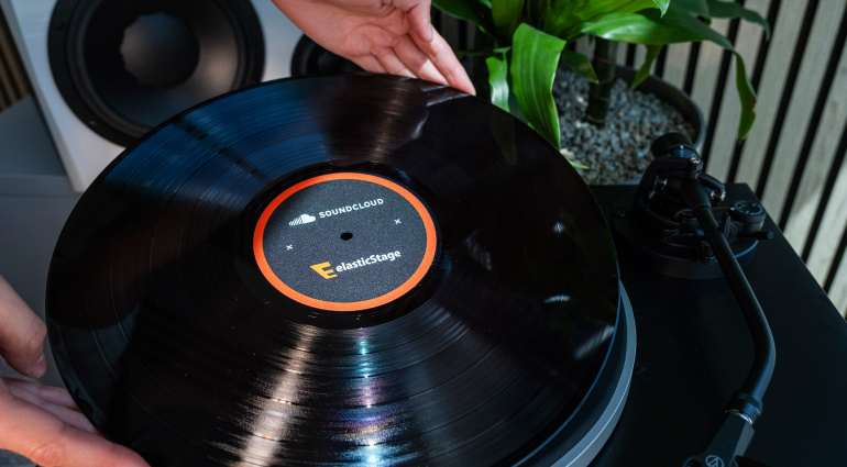 SoundCloud und elasticStage bringen deine Musik auf Vinyl direkt zu den Fans