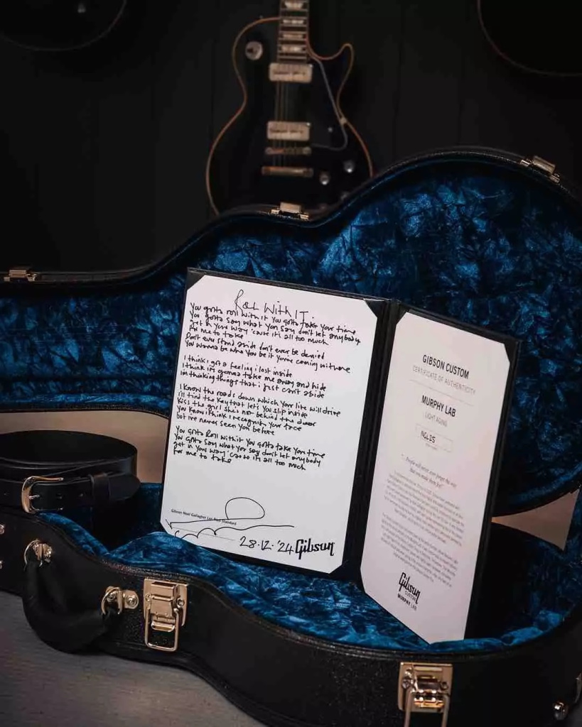 Handgeschriebenes Lyric Sheet und Unterschrift von Noel
