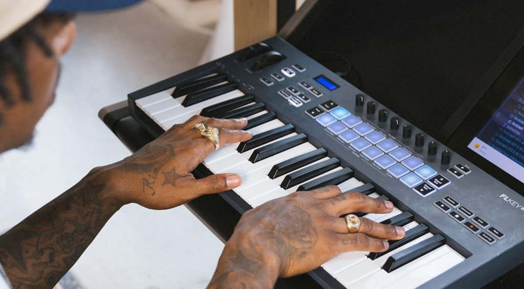 Novation FLkey Keyboard-Controller sind für FL Studio optimiert