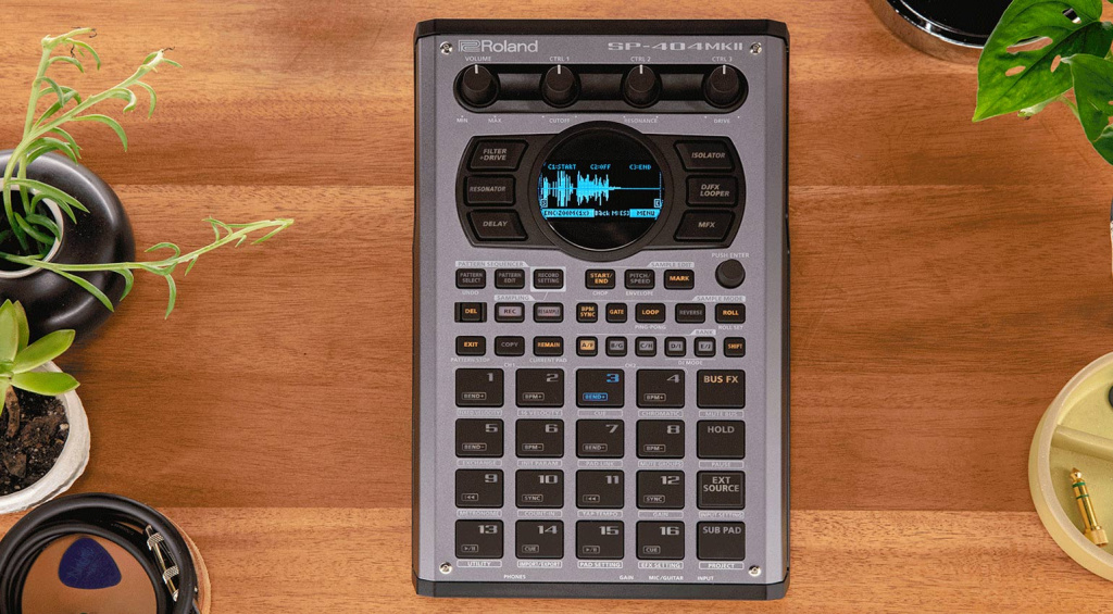 Roland SP-404 MKII: Ein tragaberer Sampler für Beats (nicht nur) mit Lofi-Vibes