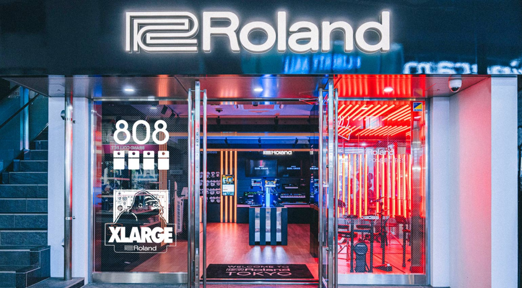 Auch im Roland Tokio Store wird der 808 Day gefeiert