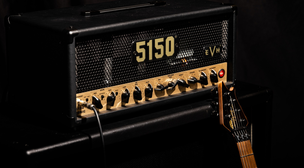Das neue EVH Iconic Serie Topteil ist ein erschwingliches Röhren-Topteil mit Signature-Sound vom Meister Eddie Van Halen!