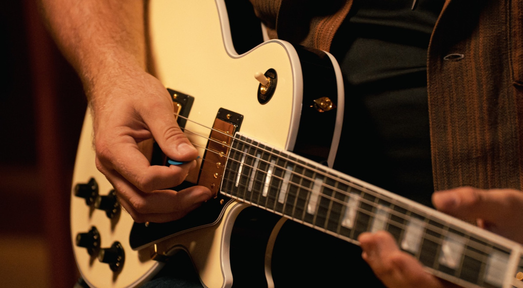 Die Gibson Les Paul Custom 70s-Modelle waren einst die Vision des jungen Les Paul. Die Gitarre sollte passen wie ein Smoking.