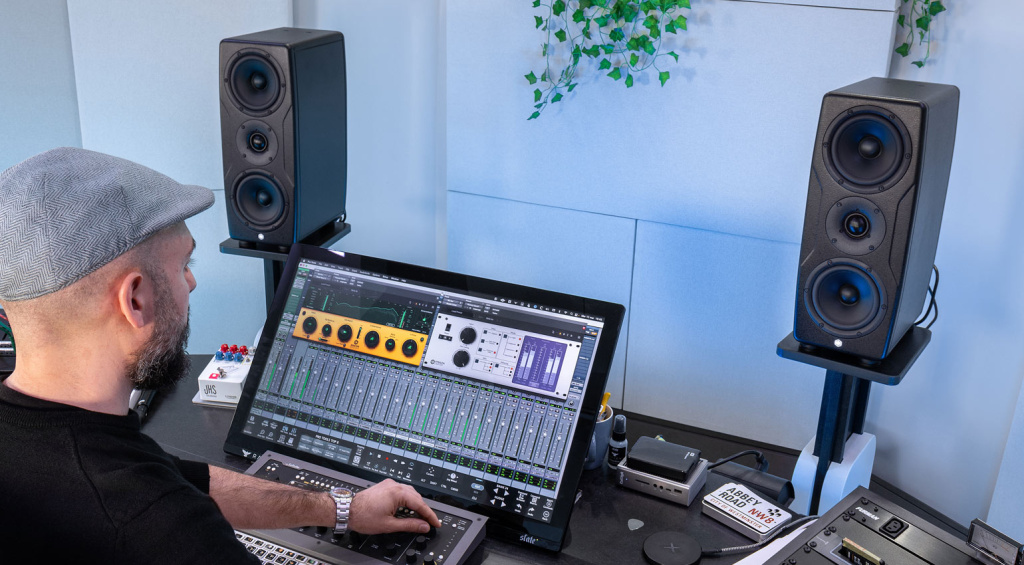 IK Multimedia iLoud Precision MKII: Update für die Studiomonitore