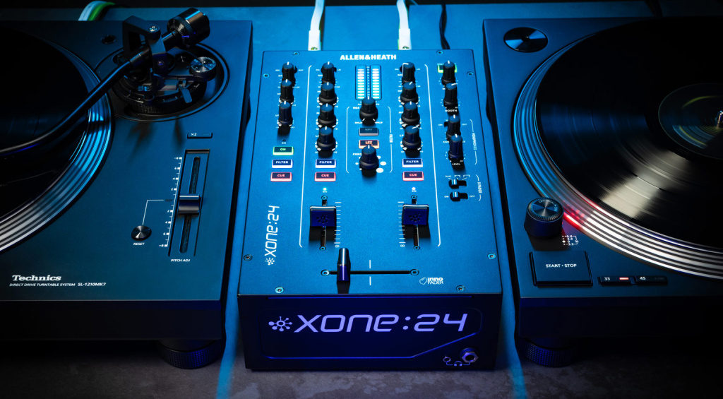 Allen & Heath Xone:24 und Xone:24C 2 DJ-Mixer