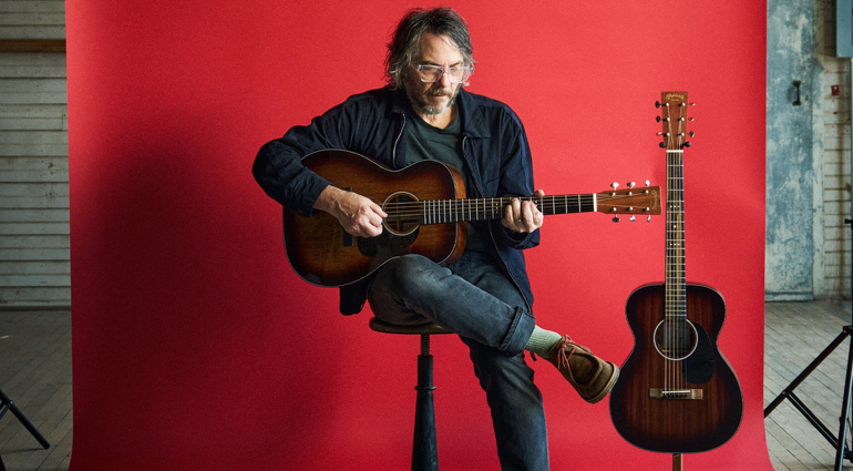 Die Martin 000Jr E Jeff Tweedy vom Frontmann der Band Wilco überzeugt mit ausgesuchten Harthölzern und strahlendem Country-Sound!