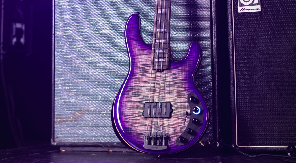 Freunde der beliebten Music Man Dark Ray-Serie dürfen sich über neue Farben und einen besonderen BFR-Limited Edition Bass freuen!