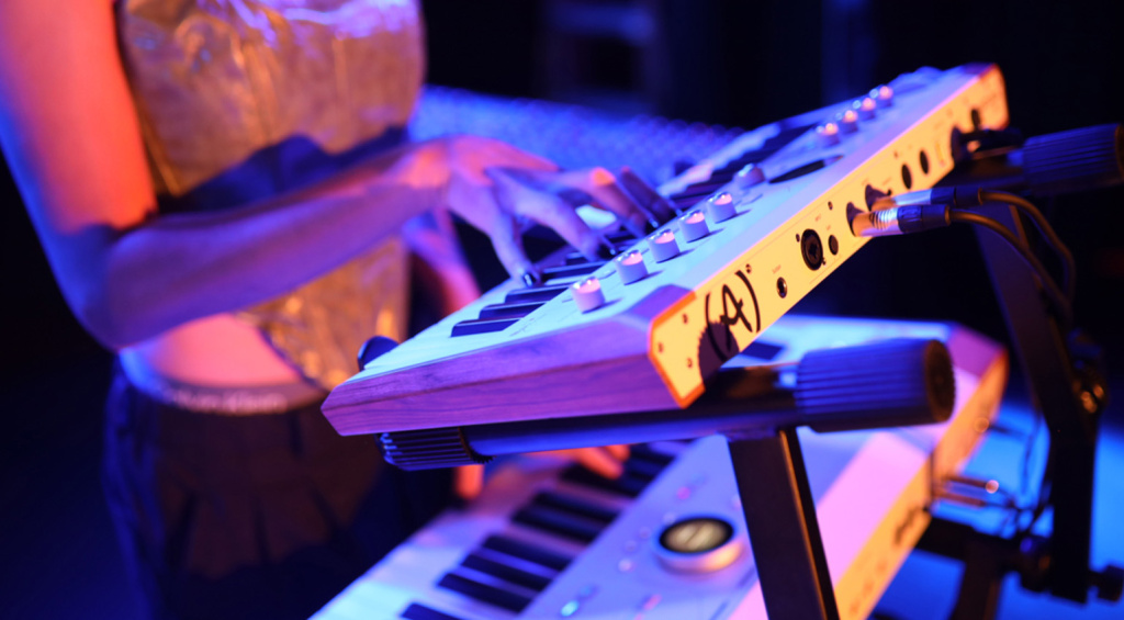 Arturia AstroLab 37