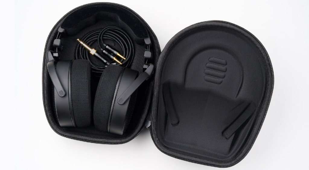 Der Lieferumfang des Kopfhörers