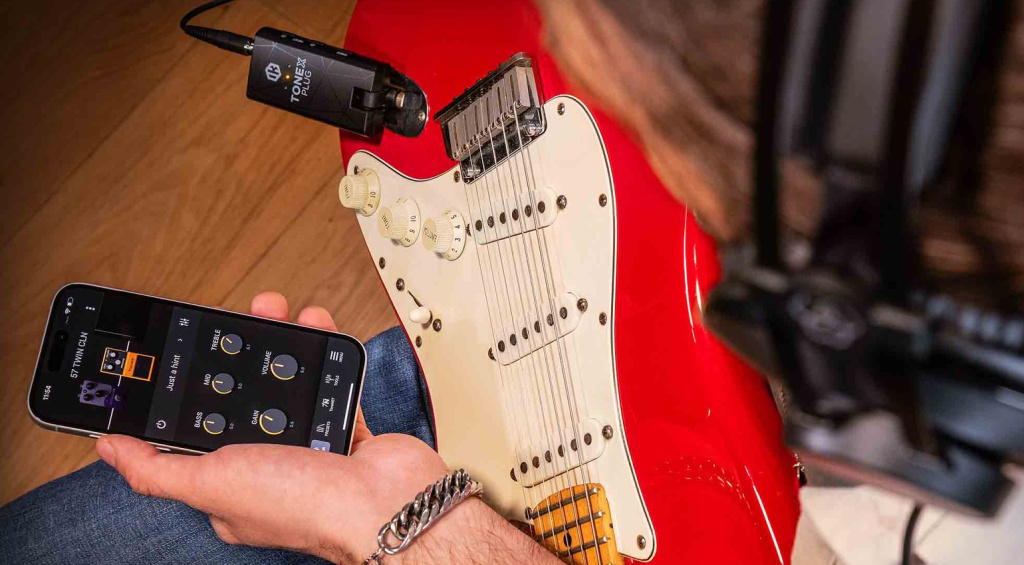 Mit dem ToneX Plug kommt ein kompakter Kopfhörerverstärker auf den Markt, der sämtliche ToneX-Sounds immer und überall zugänglich macht.