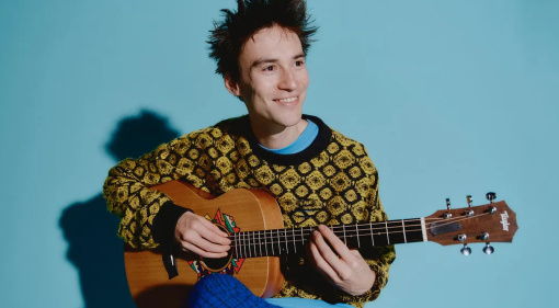 Taylor Jacob Collier 5-String: Wer braucht schon sechs Saiten?