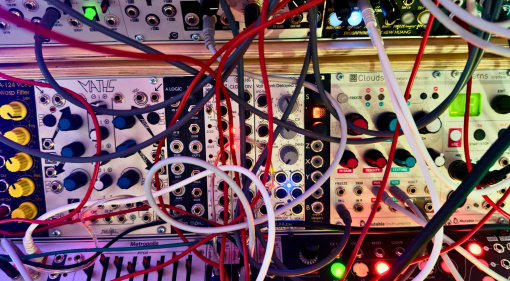 Eurorack im Techno 2026: Warum gehört ein Modularsystem ins moderne Techno-Setup?
