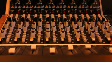 H2 Audio Helios Olympic 1100 Series