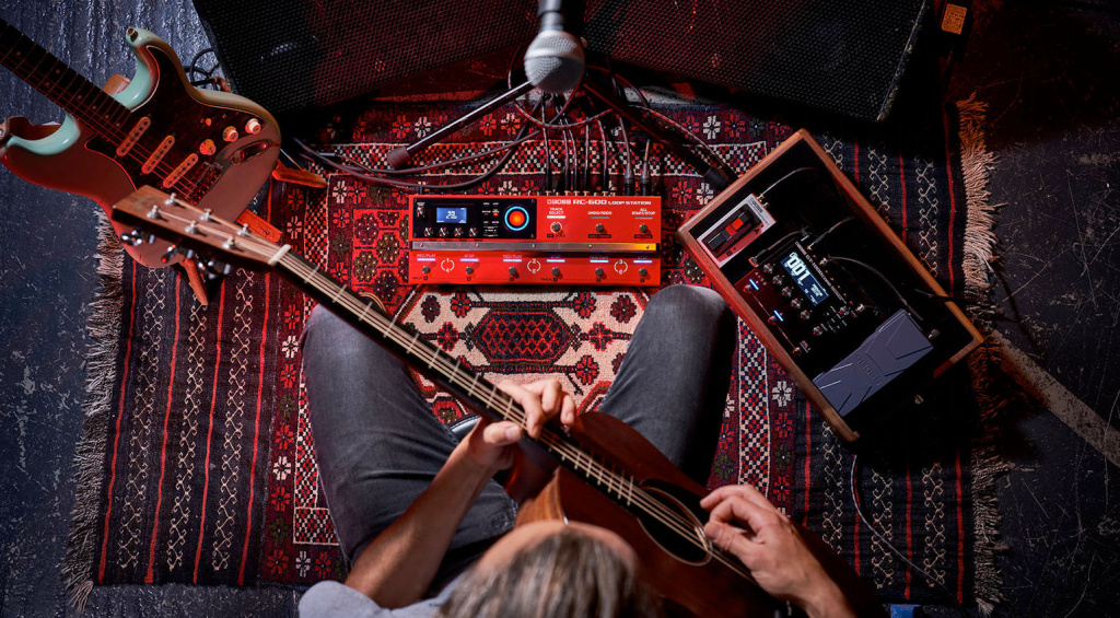 Boss RC-600 ist für Loop-Artists gedacht, die primär mit der Gitarre performen