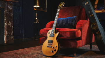 Gibson Mick Ronson 1968 Les Paul Custom: Bowie's Ziggy-Gitarrist bekommt eine Signature!