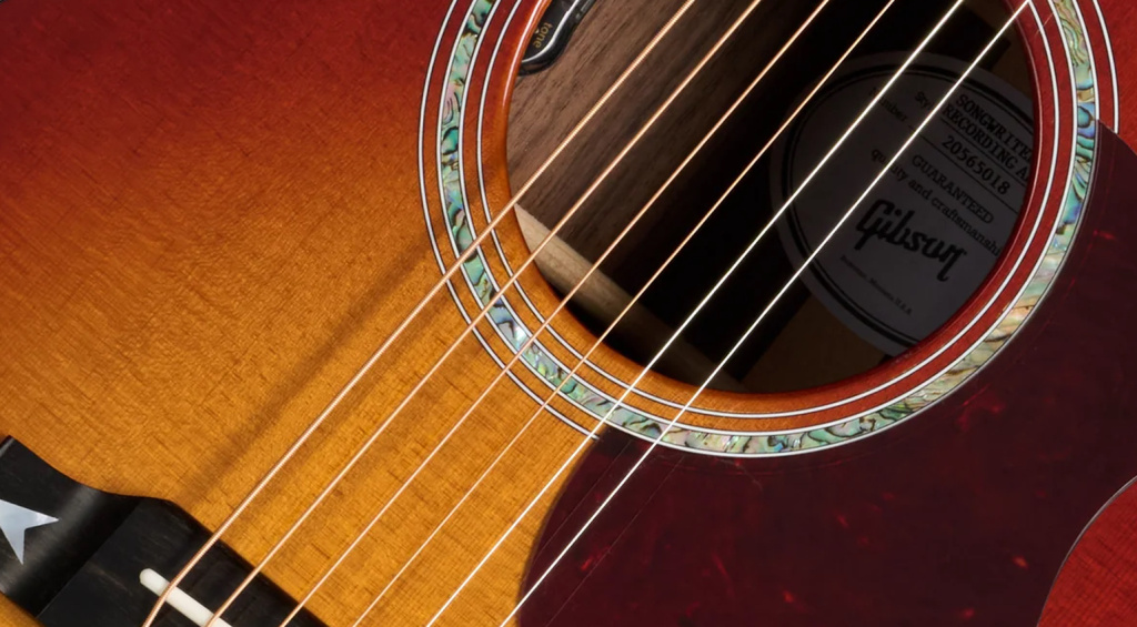 Die neuen Gibson Songwriter Recording Artist Modelle überzeugen durch wunderschöne Optik, höchsten Spielkomfort und beste Tonabnehmer!