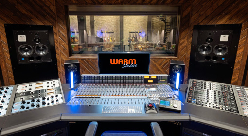 Besuch bei Warm Audio: Studio-Tour, Blick in die Zentrale und Interview mit dem Gründer