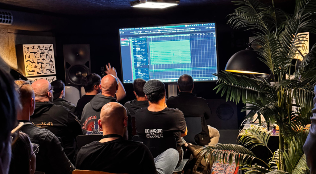 Mixing Workshop mit Mendel Bij De Leij in der Genelec-Lounge