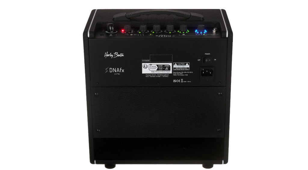 Mit dem DNAFx AmP10 erweitert Harley Benton seine DNAFx-Serie um einen weiteren Modeling-Combo, der trotz seiner Winzigkeit glücklich macht.