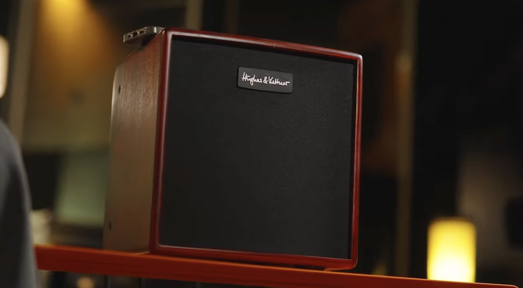 Der Hughes & Kettner Era C ist der kleinste Amp der Era-Serie. Mit seinen 6 kg ist er leicht und kompakt, aber dennoch leistungsstark!