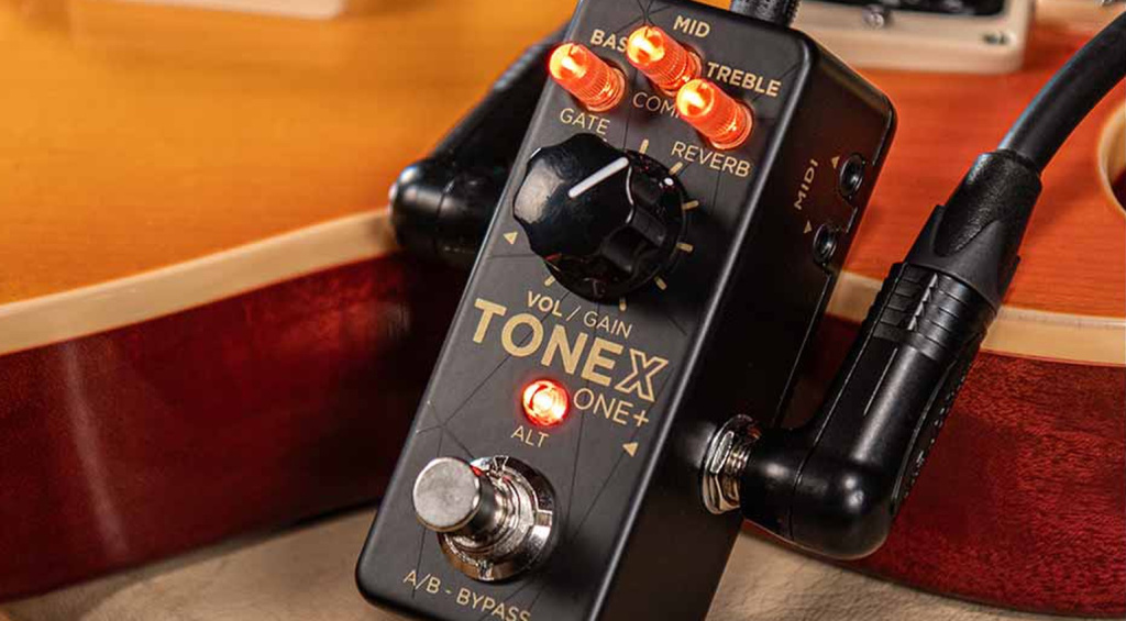 Mit dem TONEX ONE+ präsentiert IK Multimedia eine überarbeitete Version seines kompakten Modeling-Pedals.