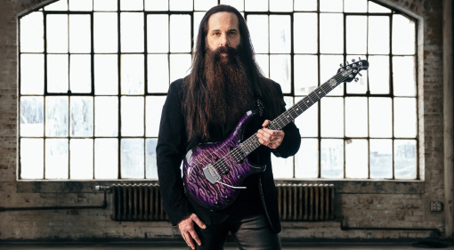 Mit der Music Man Majesty Premium Select erhält das Signature-Modell von Dream-Theater-Gitarrist John Petrucci eine Neuauflage.