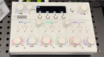 VoicAs DESKROVER