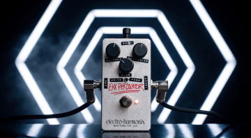 Der EHX Percolator greift auf eine, mit Kleber verschmierte Schaltung aus einer Audio-Werkstatt in Milwaukee aus den 1970er Jahren zurück.