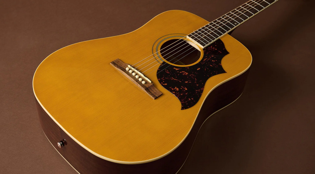 Mit den neuen Hummingbird Tribute-Modellen liefert Epiphone interessante Westerngitarren für Einsteiger.