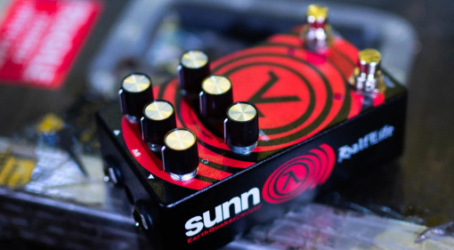 EarthQuaker Devices Sunn O))) HalfLife: Das Life-Pedal endlich für alle!