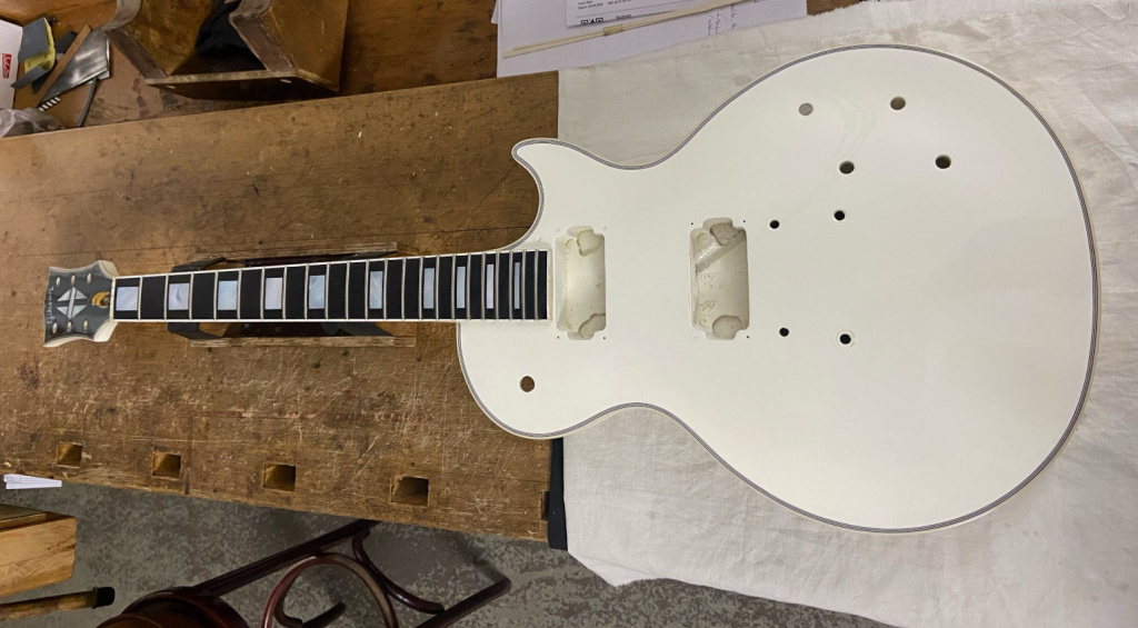 Gitarren-Inspiration durch neuen Lack - geht alles
