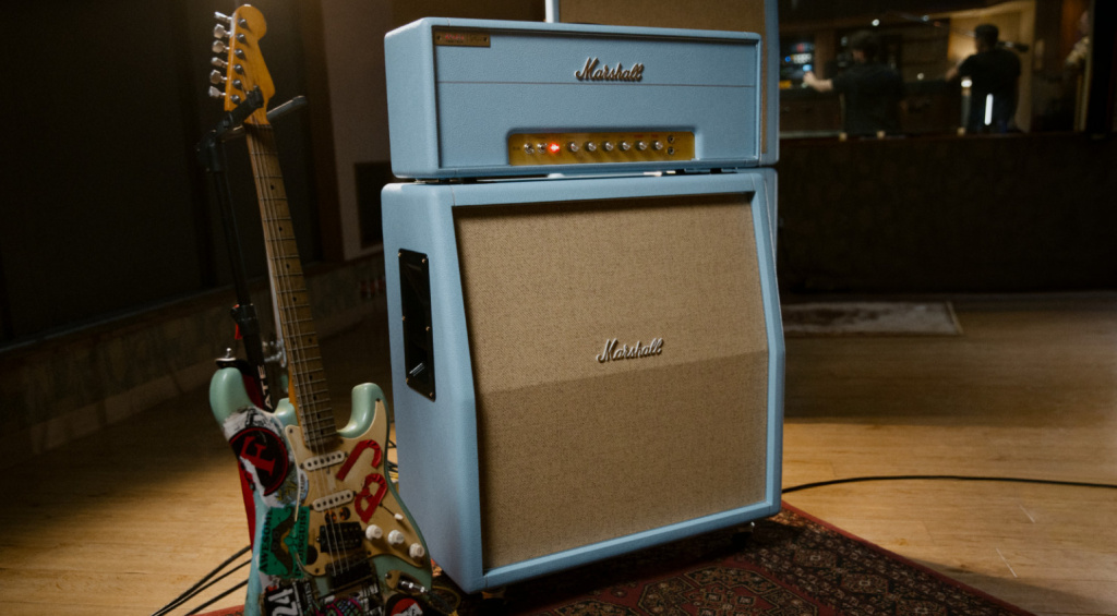 Billies "Blue"-Gitarre und der neue Amp