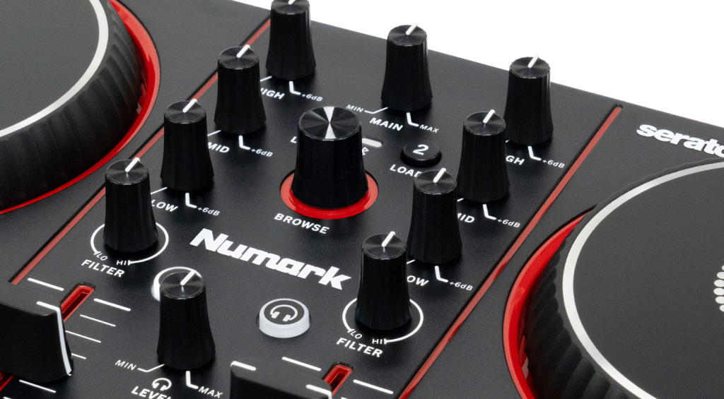 Der Controller setzt jetzt auf 3-Band-EQs für beide Kanäle
