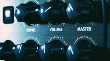 Stem Mastering vs. Full Mix Mastering 2026: Der Unterschied und was ihr jetzt wirklich braucht