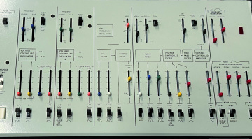 3 ungewöhnliche Synthesizer-Projekte, die ihr definitiv gesehen haben solltet