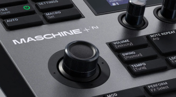Ultraheiße Deals der Woche bei Gibson-Gitarren, Native Instruments und Digitech - und eine Discokugel!